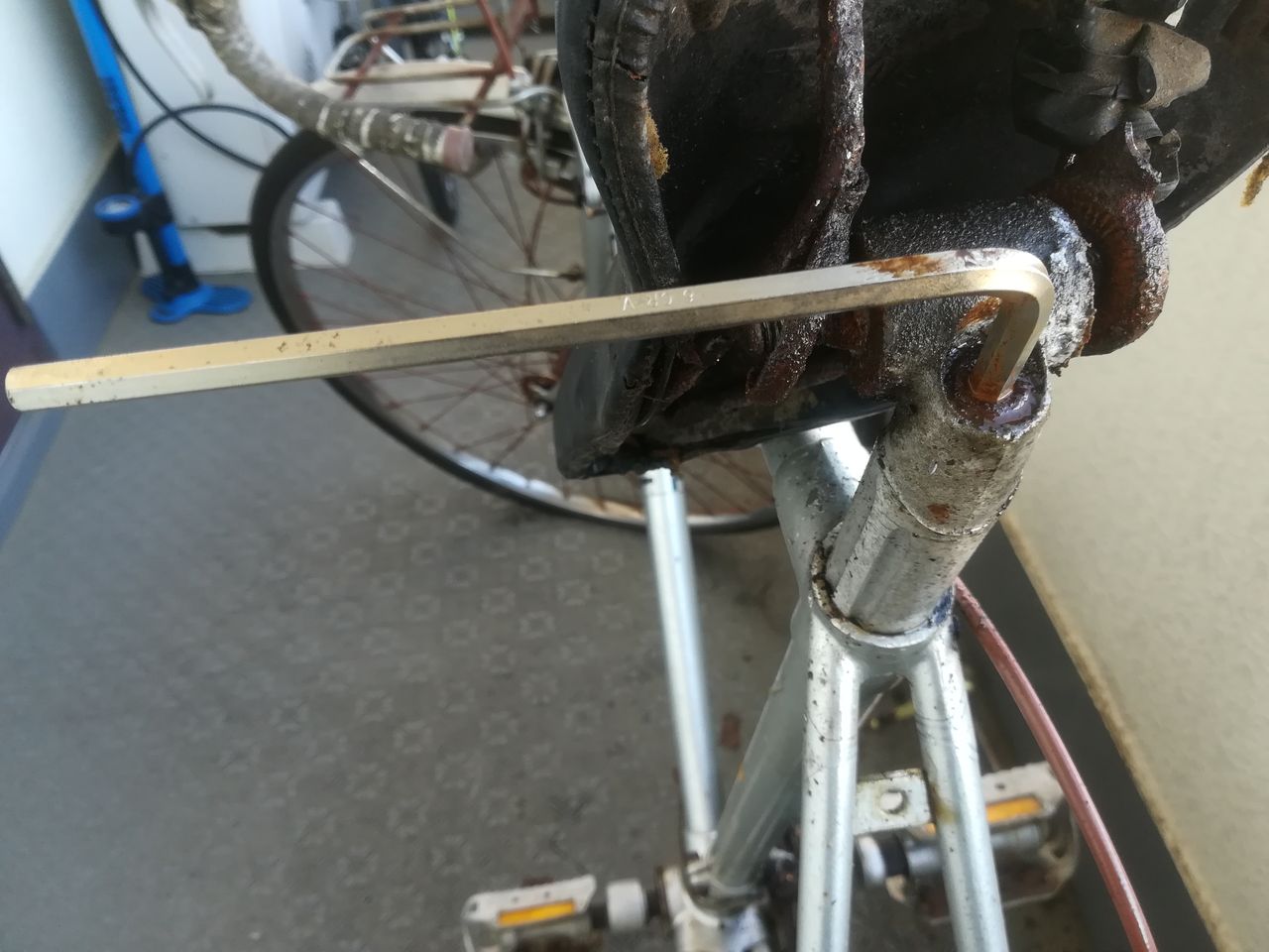 ダイソー 六角レンチ 300円 自転車
