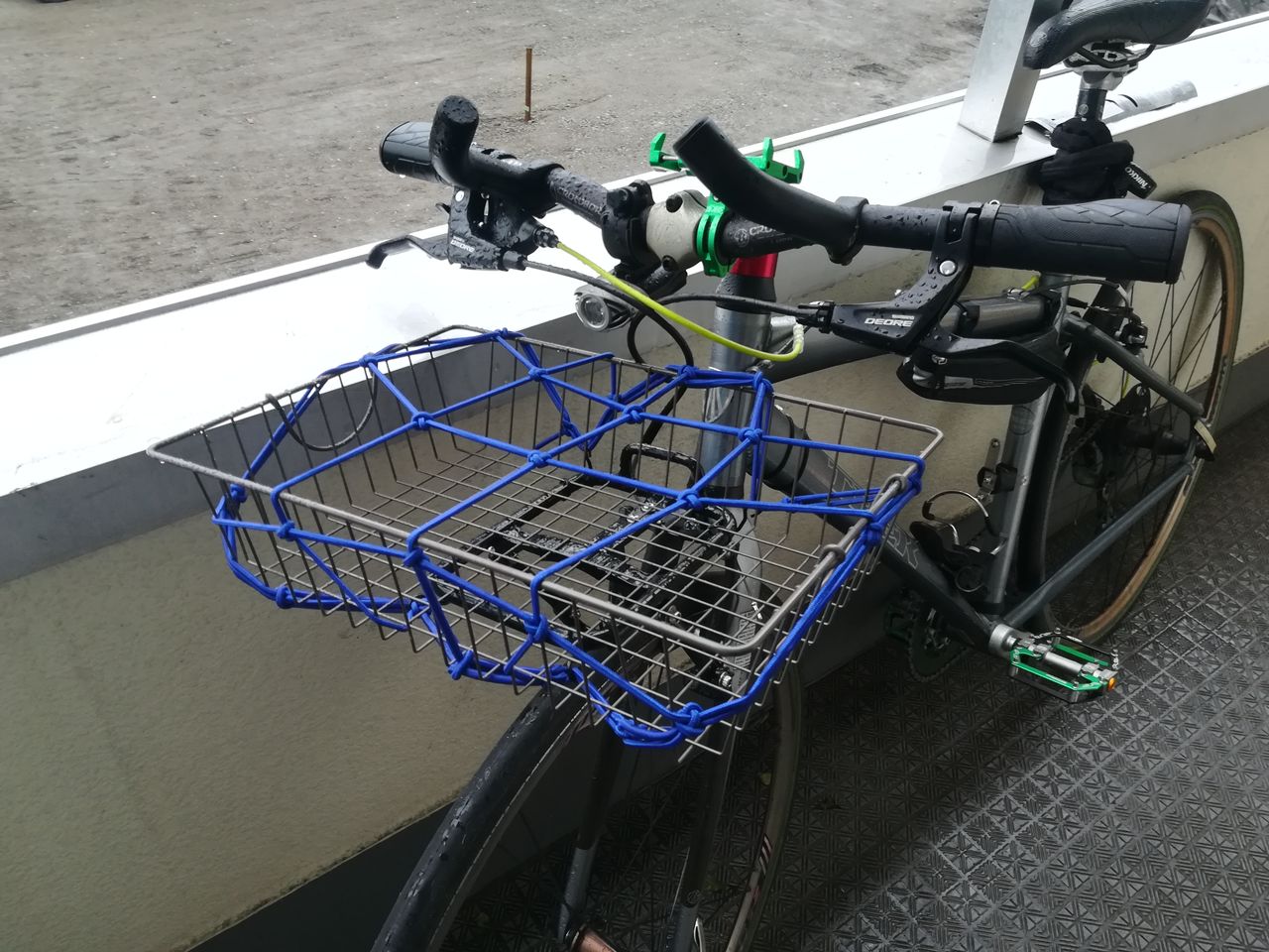 クロスバイクに最軽量 最安値な前カゴ 荒巻鮭雄 アラマキ ジャケオ ブログ クロスバイクに最軽量 最安値な前カゴ 荒巻鮭雄 アラマキ ジャケオ ブログ