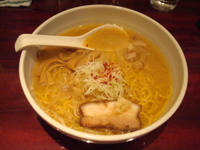 ���캴
