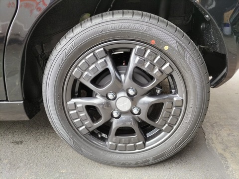 CENTER_0001_BURST20251024103658461_COVER