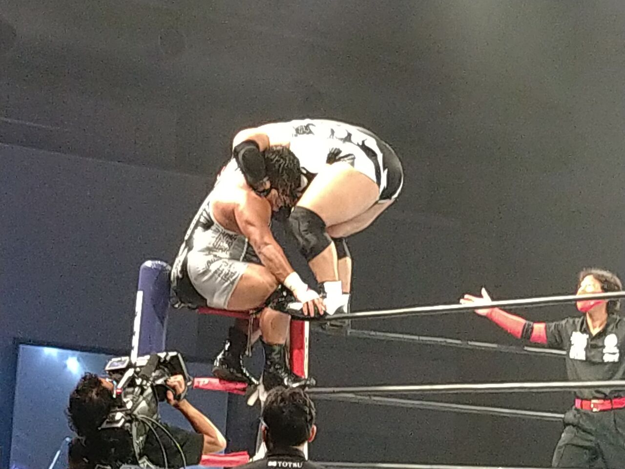 新日本プロレス ピタットハウス新居浜店グッド不動産の一味ブログ