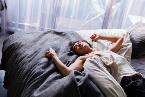 赤西仁さんと中村ゆりさんのセクシーな未公開ラブシーンが話題に！