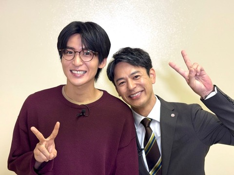 目黒蓮さんと妻夫木聡さんの仲良しオフショット！この距離感好き！
