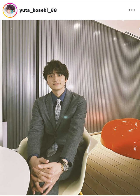 小関裕太、スタイリッシュなスーツ姿でファンを魅了！