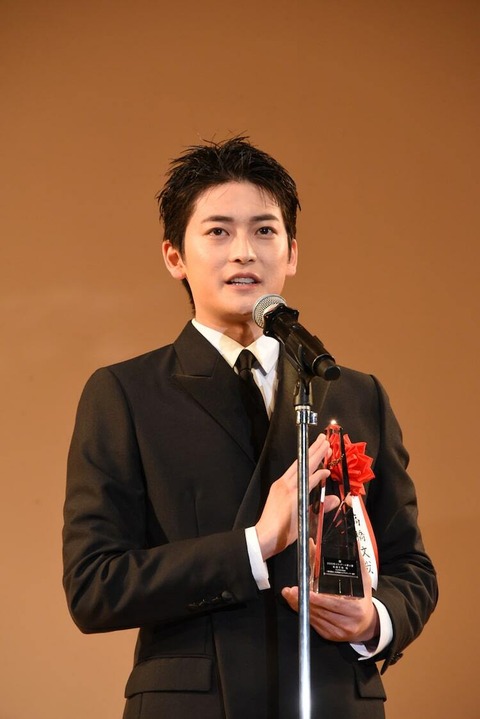 高橋文哉さんデビュー6周年の思いと新たな決意