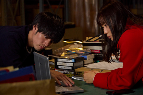 菅野美穂と赤楚衛二が語る！映画【近畿地方のある場所について】制作で起こった怪異現象