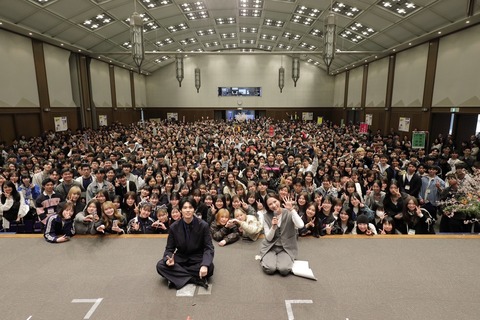 サプライズ登場！俳優・萩原利久が新入生を魅了した関大の集い