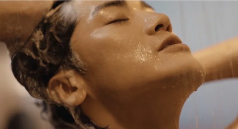 「そのささやき反則」赤西仁さん、新シャンプーCMで大人の色気ダダ漏れ