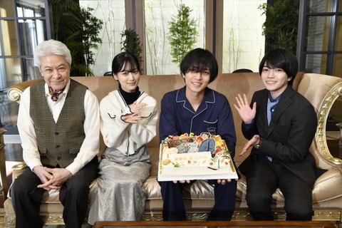 永瀬廉26歳の誕生日を祝う！『恋ムズ』撮影現場の特別な瞬間