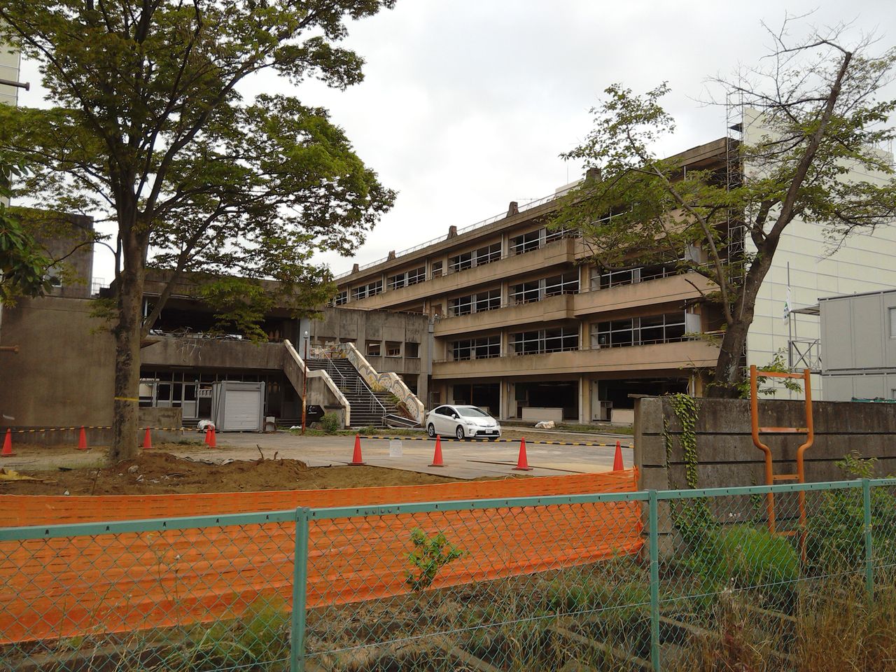 ある日の武里団地(2012.9.10タイトル変更 2010.5.15スタート) : 沼端小学校、最期も間近か?