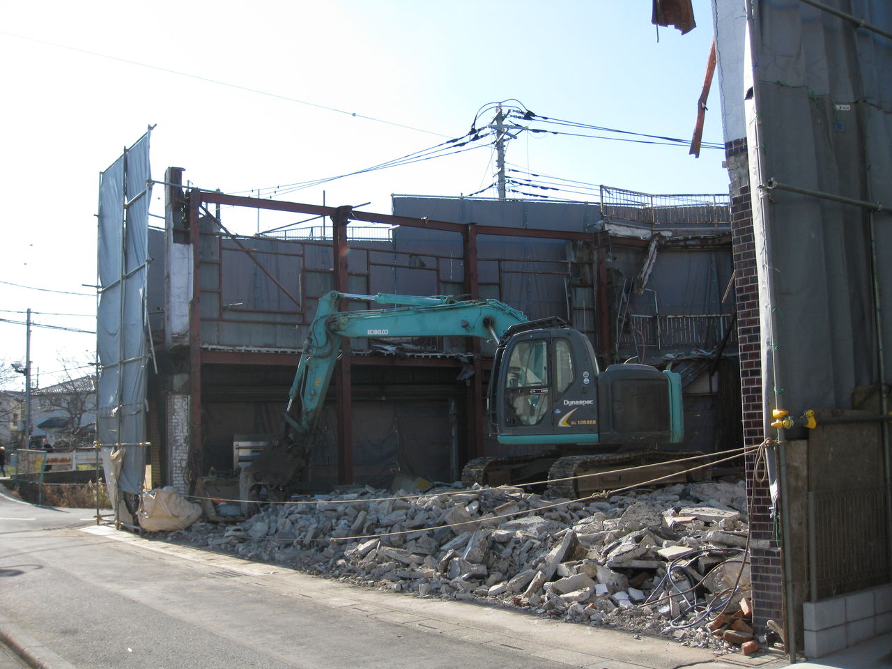 ある日の武里団地(2012.9.10タイトル変更 2010.5.15スタート) : せんげん堀商店街ももう残骸化