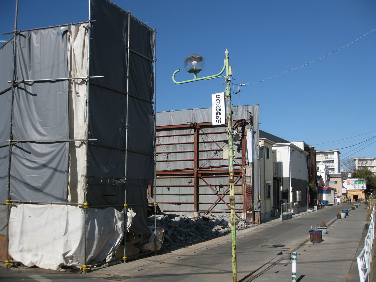 ある日の武里団地(2012.9.10タイトル変更 2010.5.15スタート) : せんげん堀商店街ももう残骸化