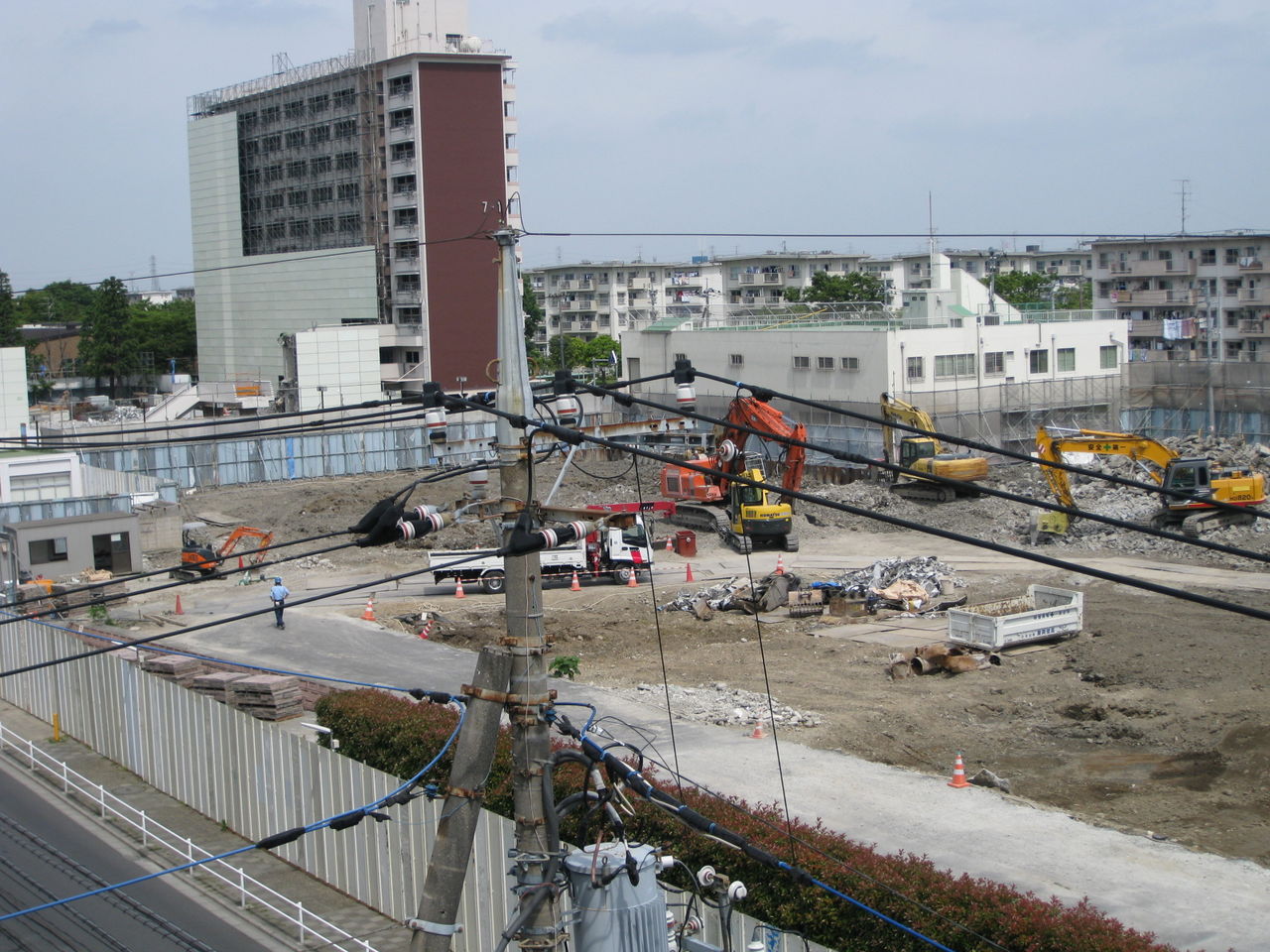 ある日の武里団地(2012.9.10タイトル変更 2010.5.15スタート) : 2011年05月