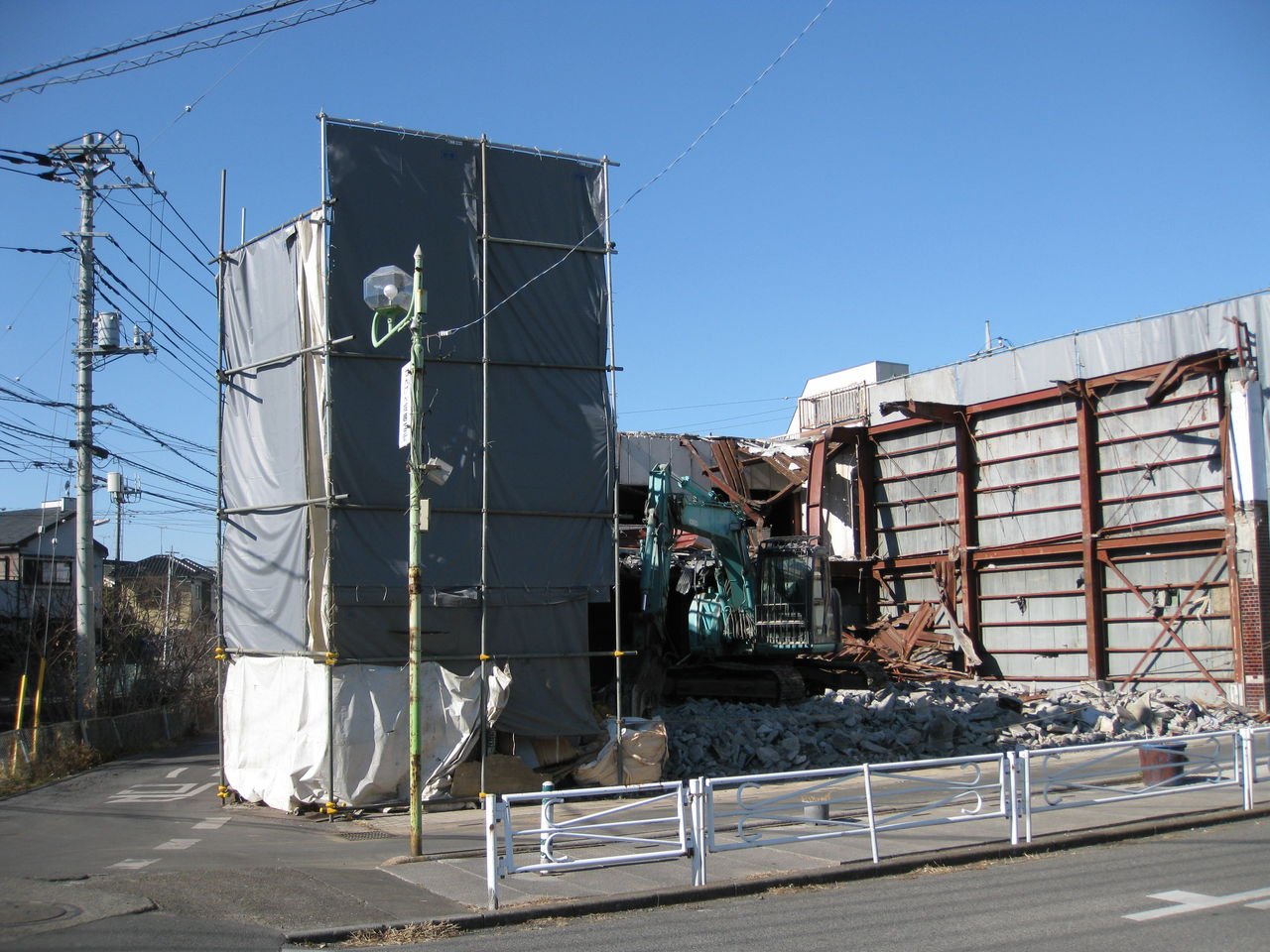 ある日の武里団地(2012.9.10タイトル変更 2010.5.15スタート) : せんげん堀商店街ももう残骸化