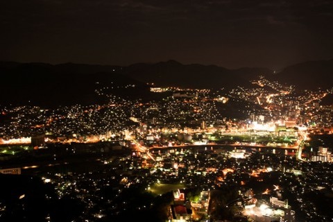 勤務