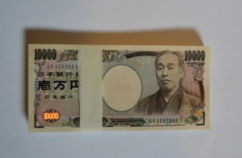 母