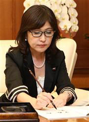 画像 稲田朋美議員がエロすぎて結構シコれるwwwwwww グッドルーザーズ 画像 稲田朋美議員がエロすぎて結構シコれるwwwwwww グッドルーザーズ