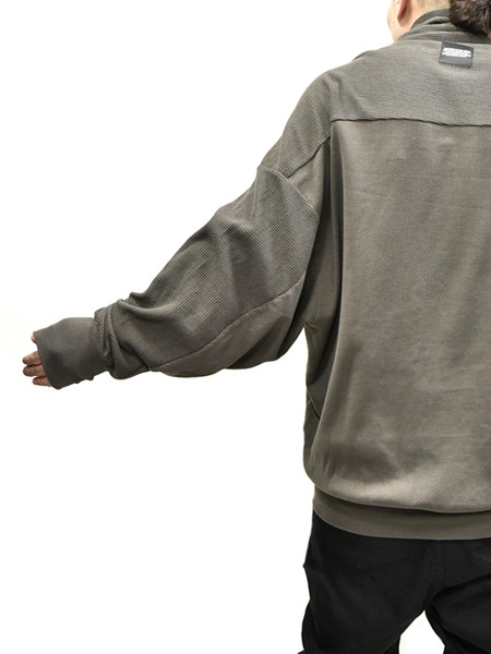 JULIUS cwl neck khaki 着用 通販 GORDINI007