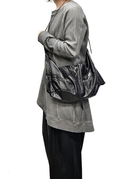 売切希望 JULIUS 21AW マルチシームドバッグ etech.com.ni