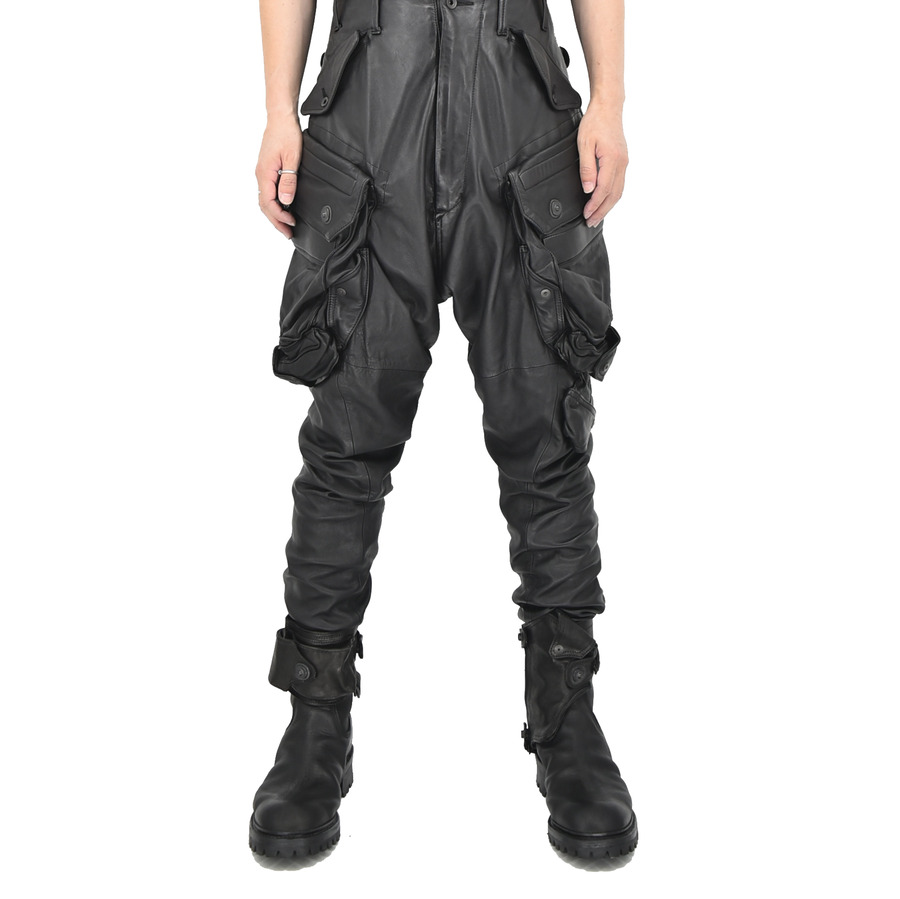 _JULIUS LEATHER GAS MASK CARGO PANTS : GORDINI OFFICIAL [ 北 _JULIUS LEATHER GAS MASK CARGO PANTS : GORDINI OFFICIAL [ 北