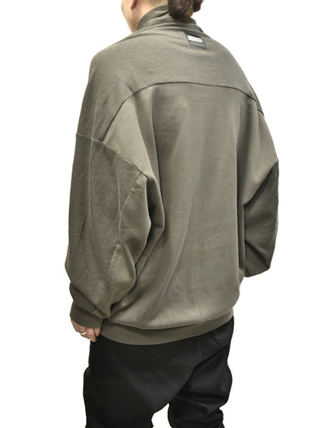 JULIUS cwl neck khaki 着用 通販 GORDINI004