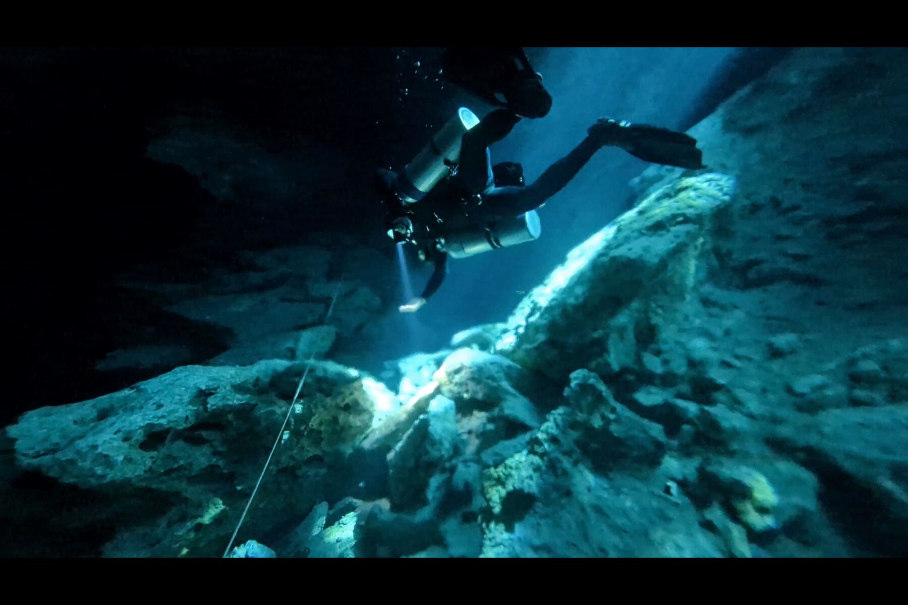 Cenote - frame at 2m9s