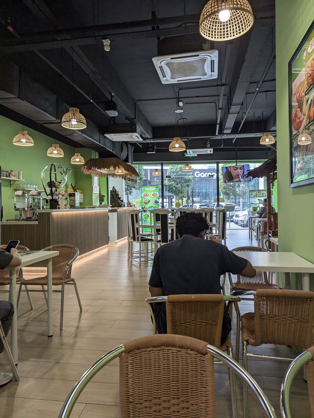 PXL_20241115_041627812