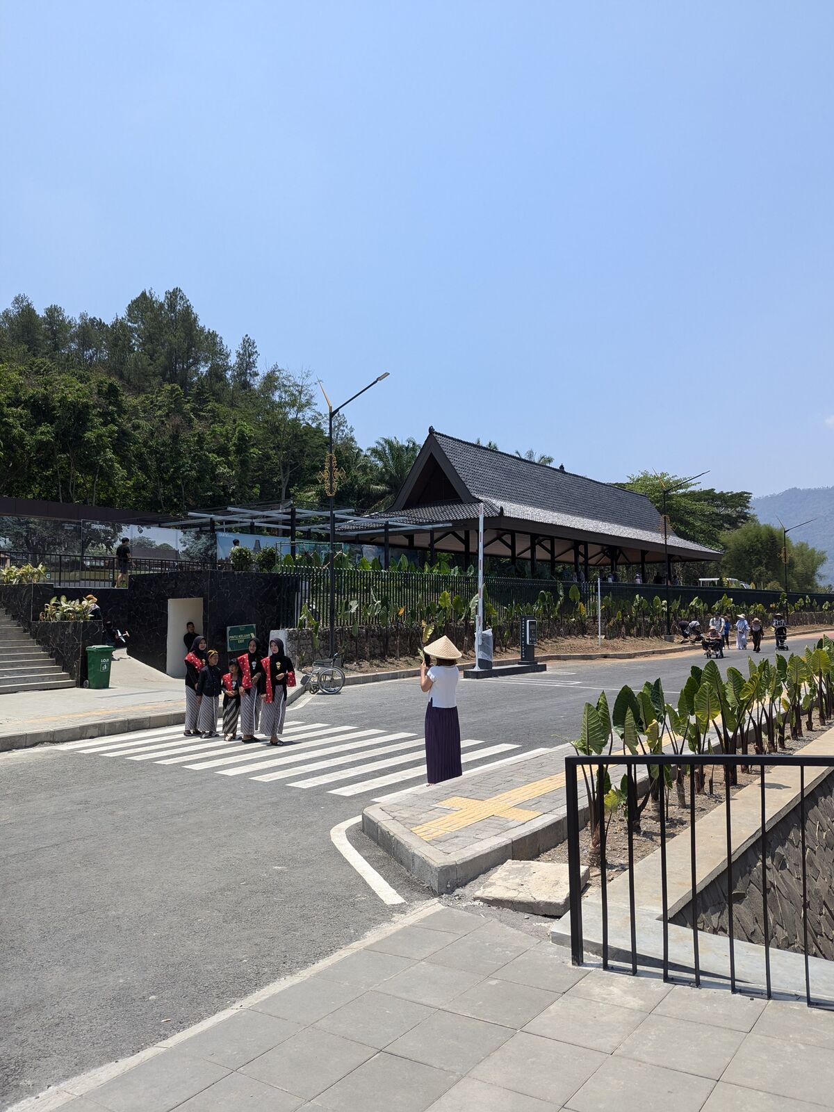 PXL_20241013_035208208