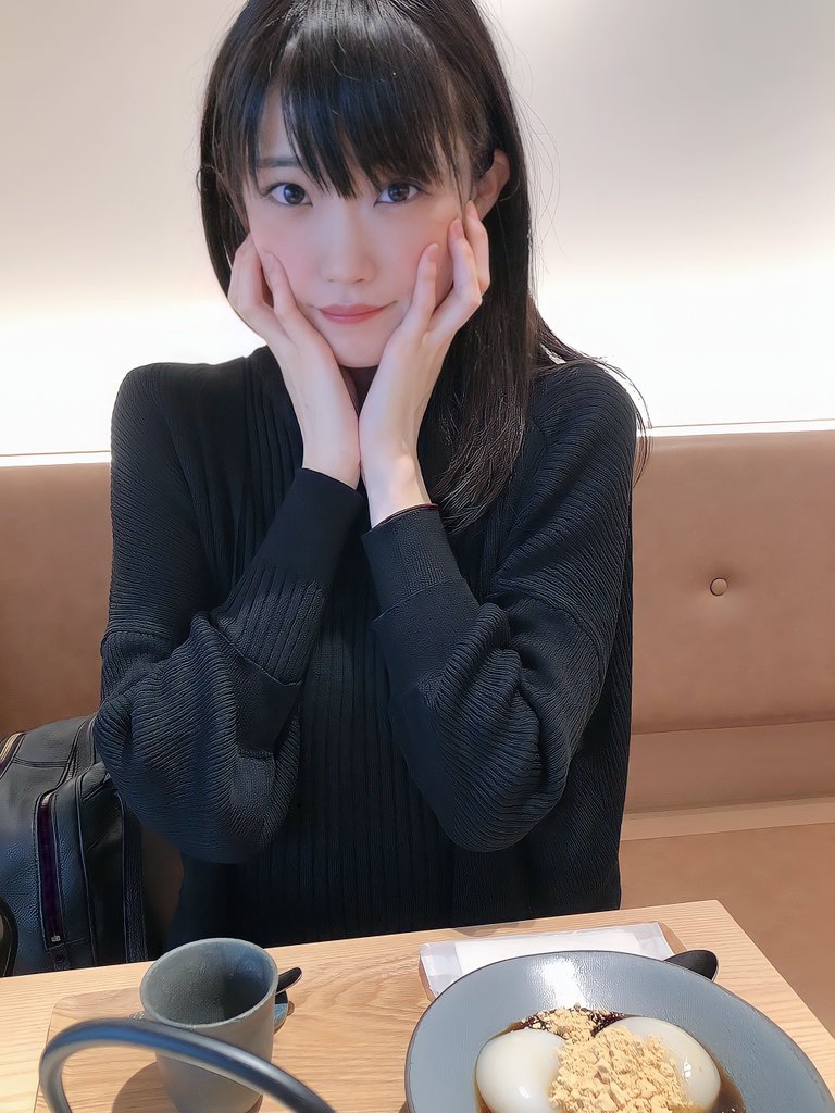 画像 声優 春野杏さんのぶりっ子ポーズ 可愛い みず速