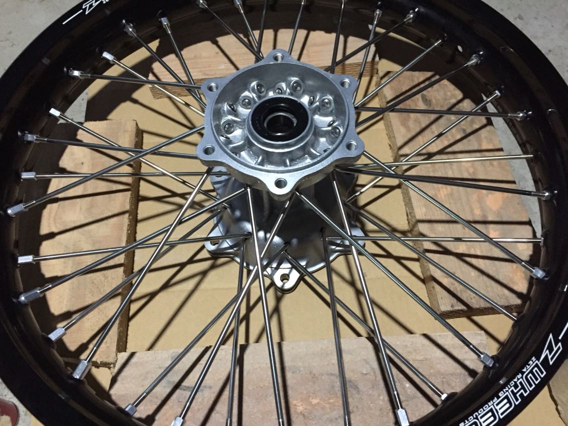 KLX250 Z-WHEELホイール組み立て : 林道へ遺構へぶらりツーリング