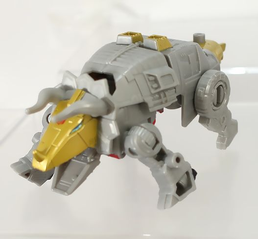 ナレーター「正義のダイノボットだ！スナール！スラッグ！グリムロック