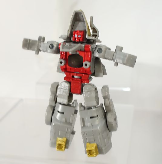 ナレーター「正義のダイノボットだ！スナール！スラッグ！グリムロック