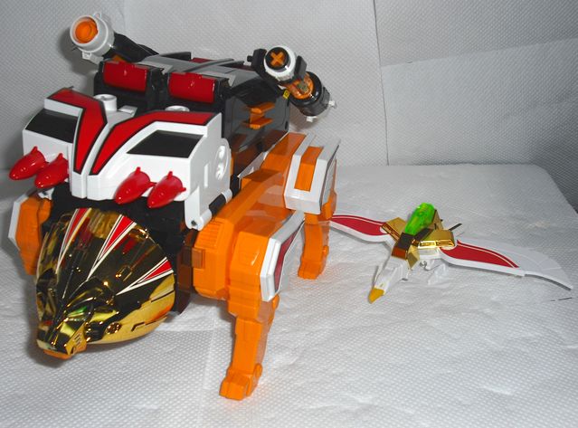 新品 ダガーン 獣王合体ガオーン Amazon.co.jp: 獣王合体ガ・オーン「伝説の勇者ダ・ガーン