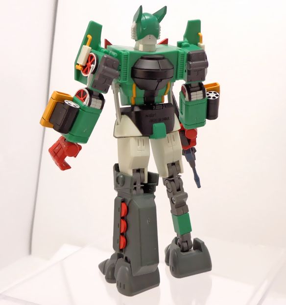 銀河疾風サスライガー。ソフビ。 群雄【動】#008 銀河疾風サスライガー (完成品) - ホビーサーチ