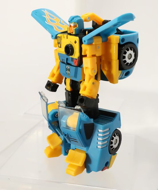 トランスフォーマー あまったるく timelines 2008 Hasbro NIGHTBEAT 