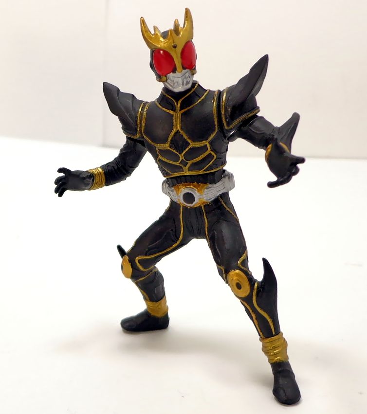 Hgシリーズ フルカラー 仮面ライダークウガ 黒い最強戦士登場編 仮面ライダークウガ アルティメットフォーム Dxセイバーベース
