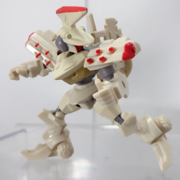 ダンボール戦機アタックアクション3 01. LBX ドットフェイサー