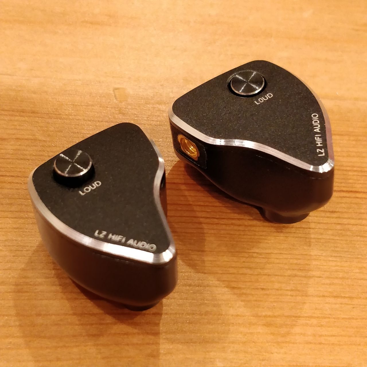 ハイブリッドイヤホン LZ A6 黒将軍 mmcx