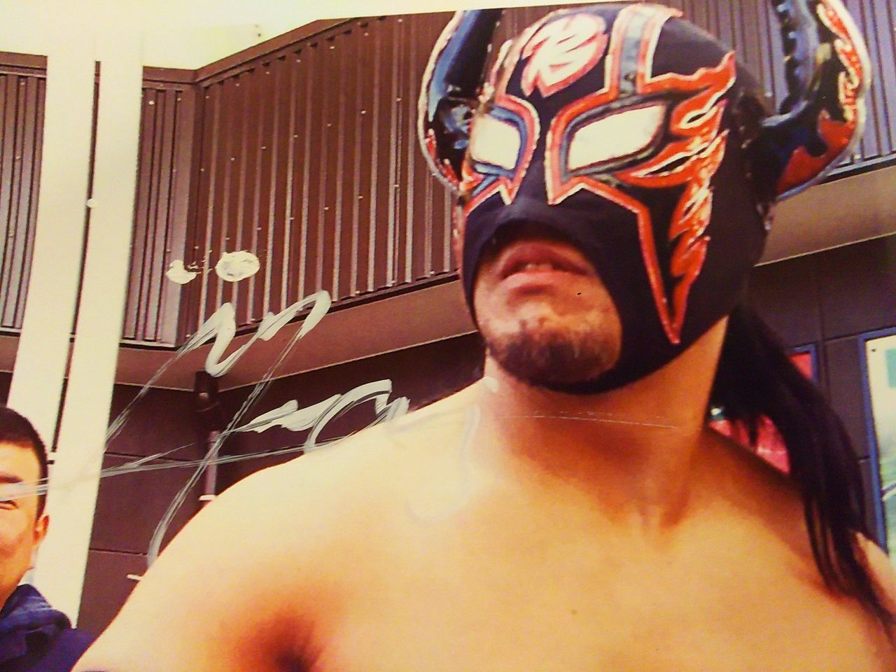 ブラックバッファロー プロレスgoサイン 平成プロレスラーのサイン回想記