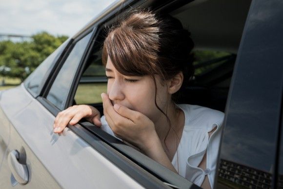 車酔いってどうして起きるの？乗り物酔いを楽にする豆知識とアドバイス