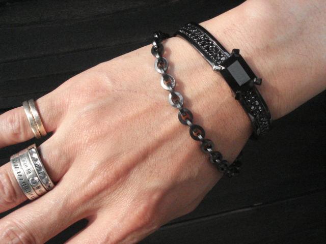 SHELLAC ジルコニアバングル シルバー925 ブレスレット特集 : セレクト