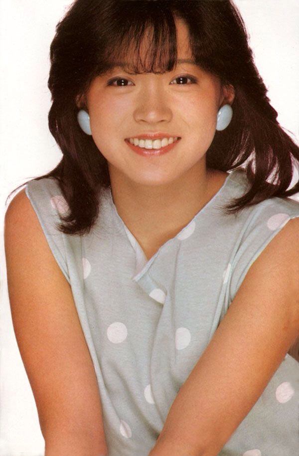 中森明菜って綺麗でかわいいな 中森明菜って綺麗でかわいいな