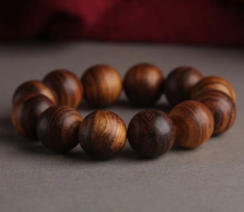 沈香木ブレスレット