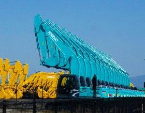 バックホウの整列_.jpg バックホウの整列_.jpg