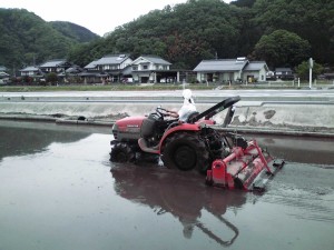 代かき.jpg 代かき.jpg