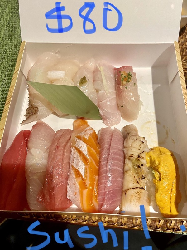 日本人「アメリカで＄８０の寿司を頼んだらこれが来た。もうアメリカで寿司は食わない」