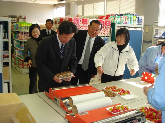 水戸産業技術専門学院総合実務科を視察 たかさき進の水戸元気レポート