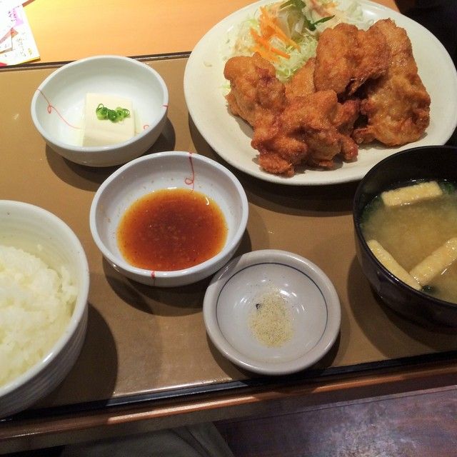 やよい軒ではおかずスティールが日常茶飯事という風潮wwww ごちそう速報