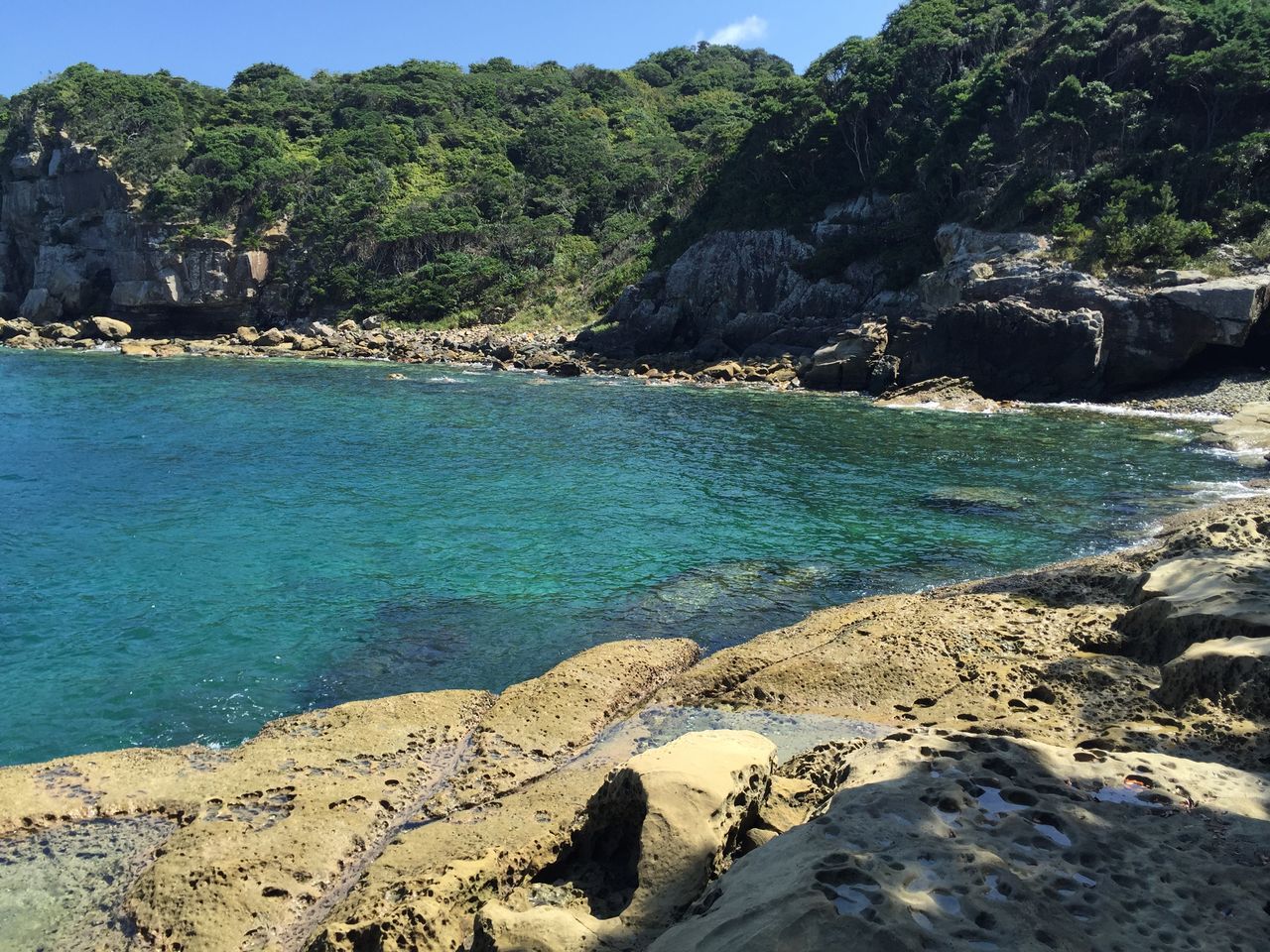 江ノ浜の入り江 釣り人の聖地 江ノ浜の入り江 釣り人の聖地