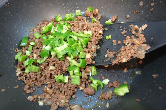 ビールのおつまみ…いや、ビールのお供にドライカレーというかカレーチャーハンを作ってみた。 (3)